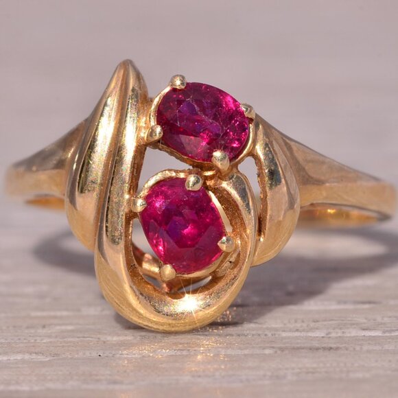 Ruby Ring in Yellow Gold